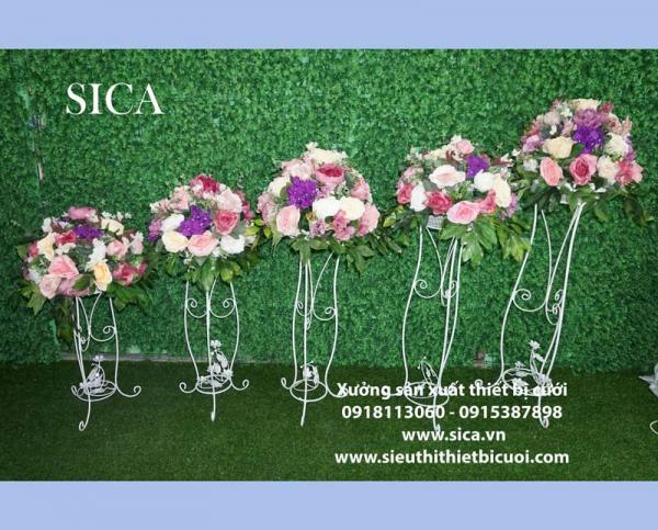 Điểm bán chân hoa lối đi đám cưới