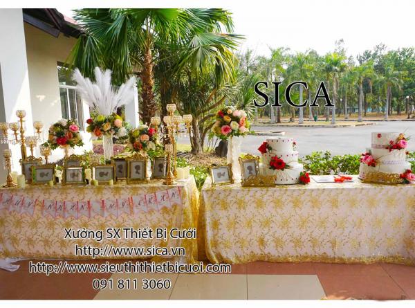 Bộ bàn gallery và bạn tiếp tân