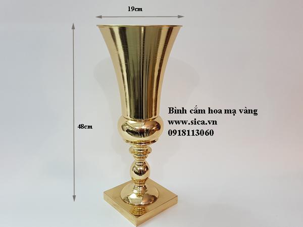 Bình hoa cúp đế vuông nhỏ
