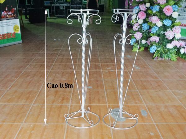 Chân trụ hoa lối đi cao 1 tầng cao 0,8m chưa kết hoa