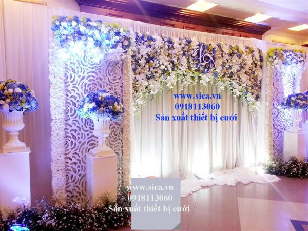 Điểm bán chân trụ hoa đám cưới