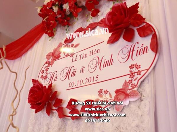 Bảng tên lễ tân hôn mới