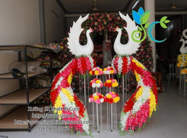 Cổng chim công ngũ sắc