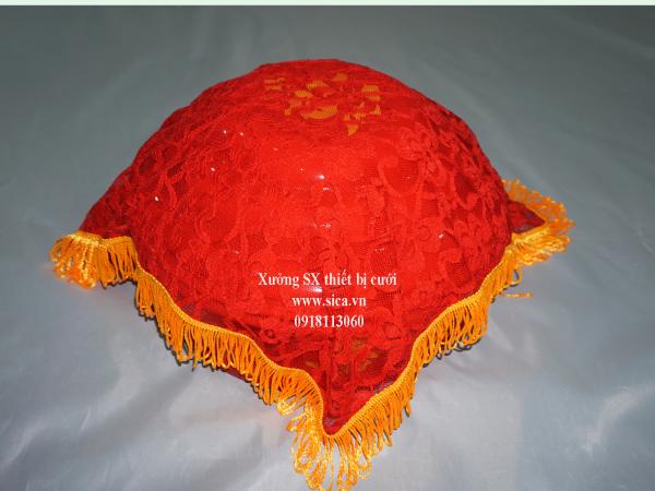 Khăn phủ mâm quả chất liệu ren đỏ
