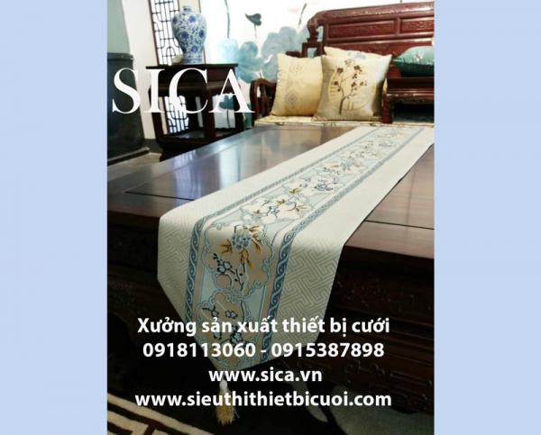 Bán khăn điểm trải bàn đám cưới