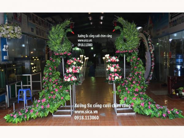 Bộ cổng cưới chim công đuôi lớn hoa cỏ