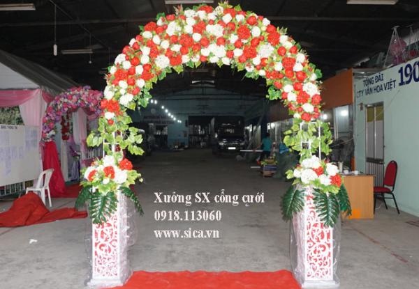 Cổng cưới chân foam ngắn đầu tròn màu đỏ