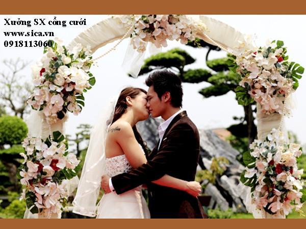 Cổng hoa đám cưới màu trắng hồng