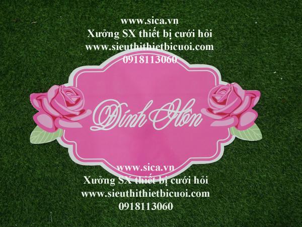 Bảng tên thiết kế chữ Đính Hôn treo cổng hoa cứới