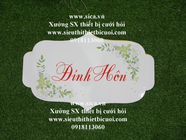 Bảng tên thiết kế chữ Đính Hôn treo cổng hoa cứới nền trắng