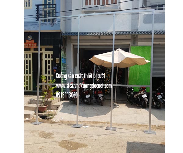Khung treo rèm bàn thờ gia tiên